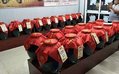 掌握市场先机,如何开展成功的散白酒加盟项目